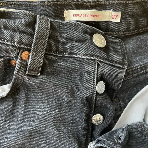 Levi’s Ribcage Cropped Bootcut Jean - Picture 3 of 6